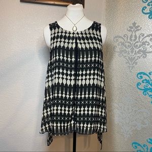 Roz & Ali Black Sleeveless Blouse with Black & White Overlay
Size L